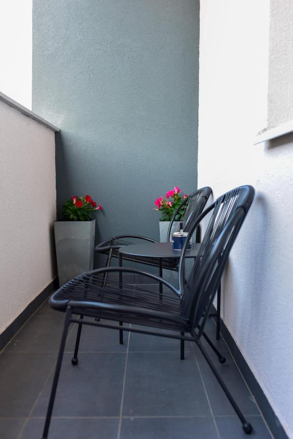 Apartman Plum - Self Check In, Free Parking Osijek Exteriör bild